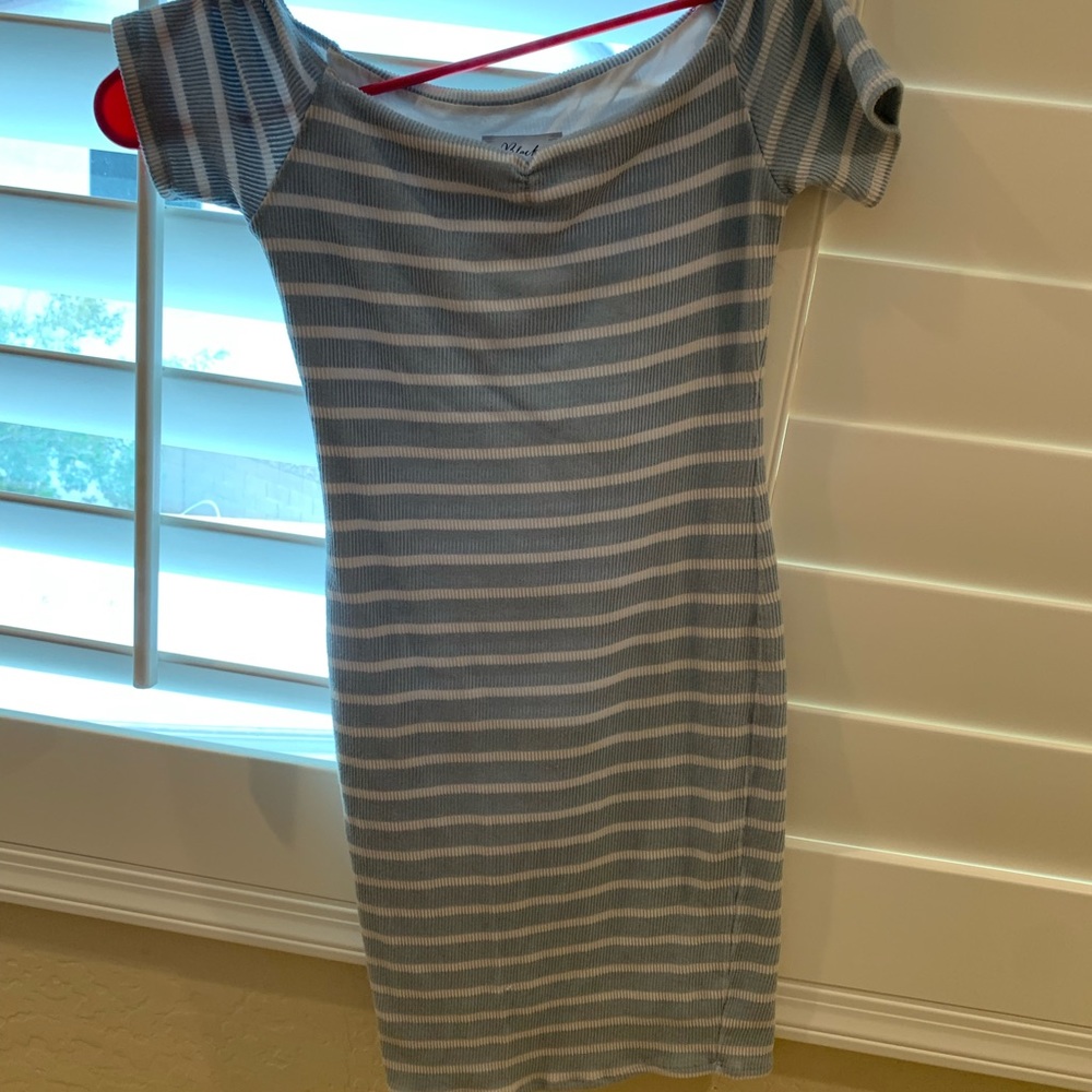 womens blue striped dress